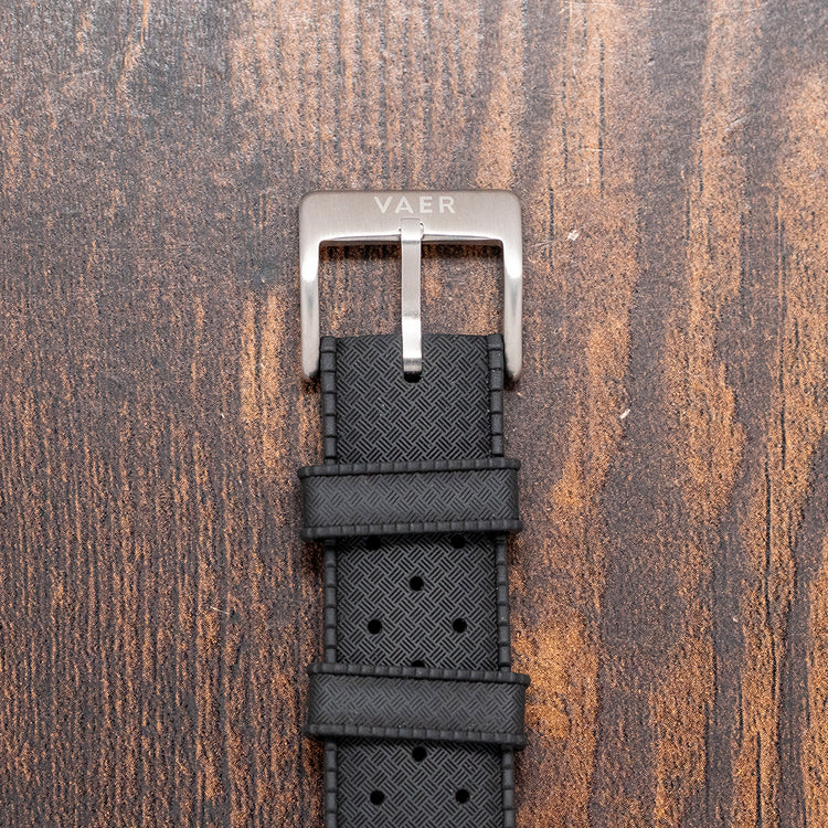2024 Vaer R1 Quartz Chronograph Black 42mm