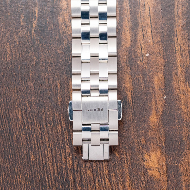 2025 Fears Brunswick 40 Aurora Mother of Pearl on Bracelet