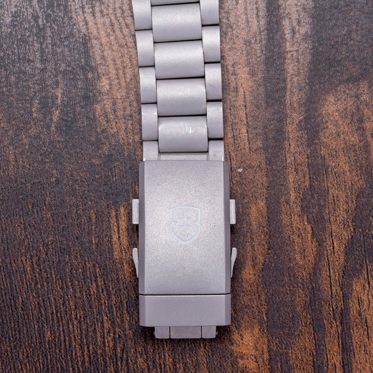 2024 Elliot Brown Holton Auto GMT Whiteout Frosted Steel