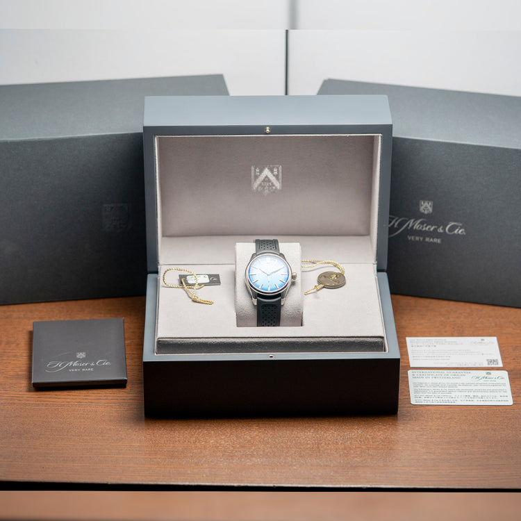 2023 H.Moser & Cie Pioneer Centre Seconds 40mm Arctic Blue
