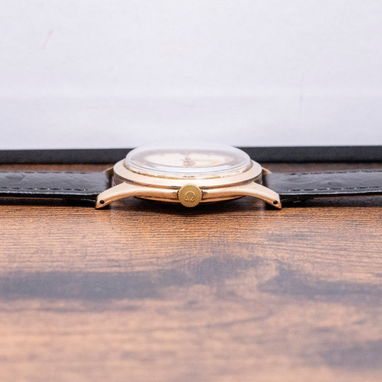 1954 Omega 'Calatrava' Cal. 420 9ct Gold Dennison Case 33mm