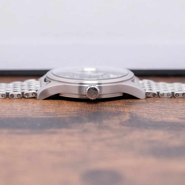 2000s IWC Pilot Mark XV on IWC Bracelet 38mm IW325301