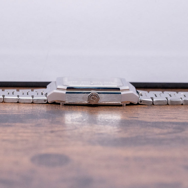 2024 Benjamin James Scarifour Classic Silver Quartz 31mmx40mm