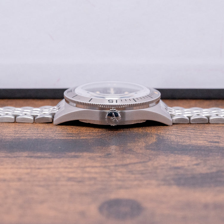 2023 Squale Super-Squale Sunray Black on Bracelet 38mm