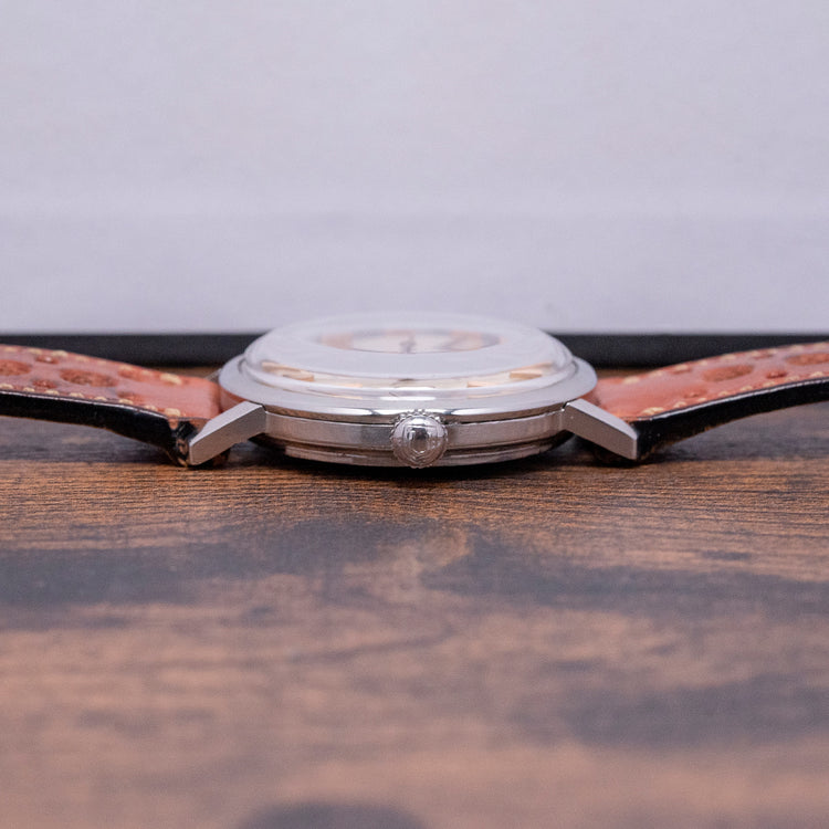 1960s Universal Polerouter Genève Automatic Date 34mm 104604