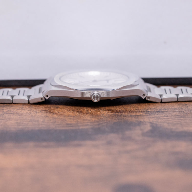 2025 D1 Milano Ultra Thin 1970 Groovy Silver Quartz 39mm