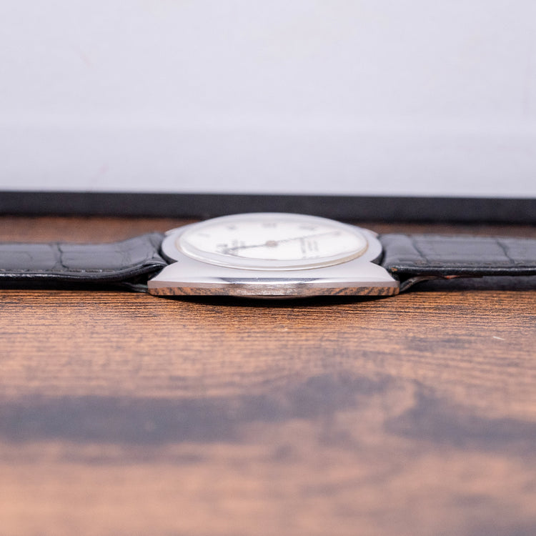 1970s Like-NOS Universal Geneve White Shadow Auto 35mm 866101