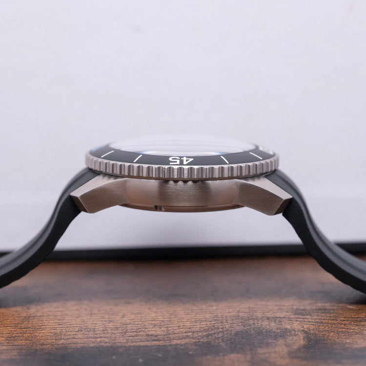 2025 Aera D-1 Diver Black Dial Automatic 300M 44mm