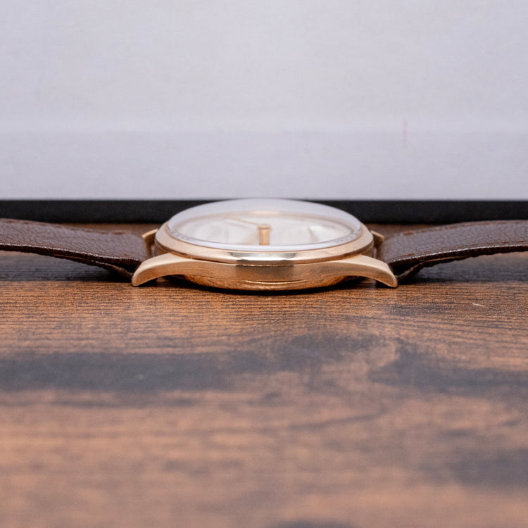 1947 Omega 9ct Gold Dennison Case 33mm Cal. 30T2 219370