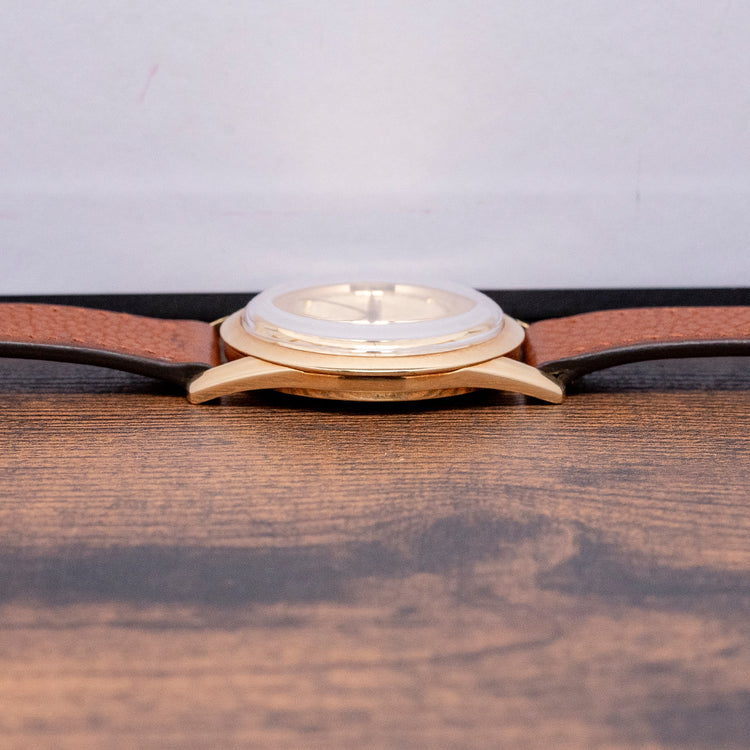 1960s Universal Genève Polerouter Jet 18ct Gold Micro-Rotor 10364-1