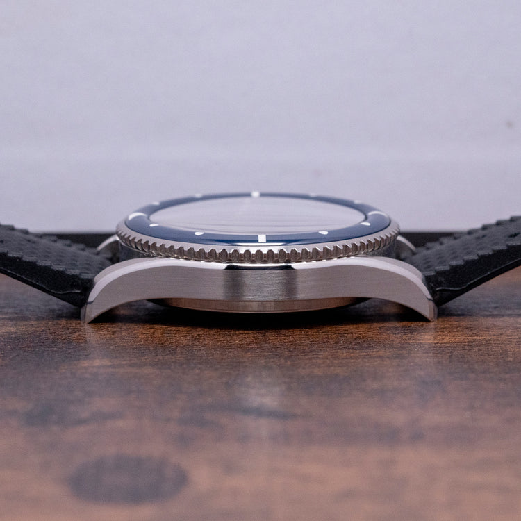 2023 Evant Tropic Diver 39 Royal Blue Automatic