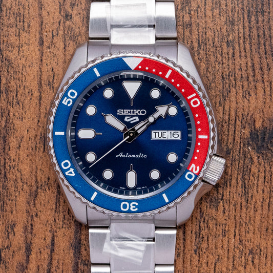 2022 Seiko 5 Sports "Pepsi" on Bracelet SRPD53K1