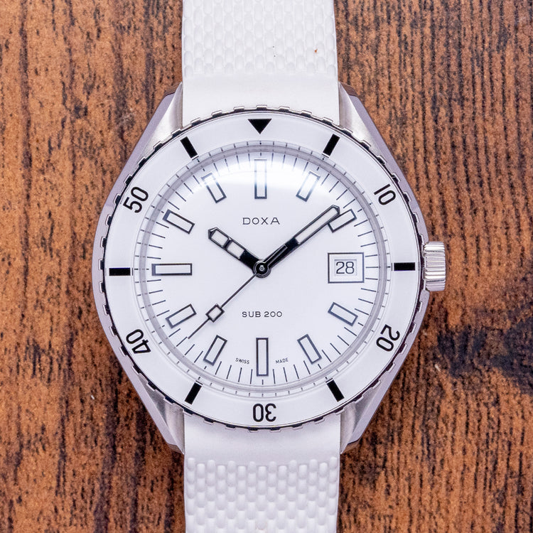 2021 Doxa Sub 200 White Pearl 42mm 799.10.011.23