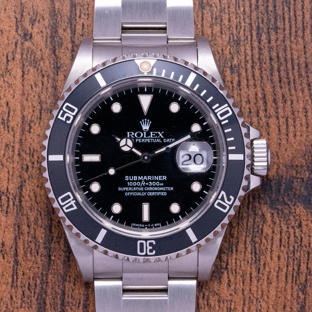 1995 Rolex Submariner Date 16610 Box Papers