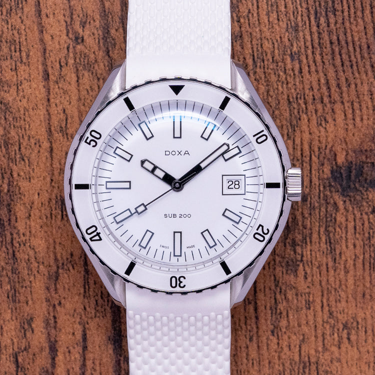 2021 Doxa Sub 200 White Pearl 42mm 799.10.011.23