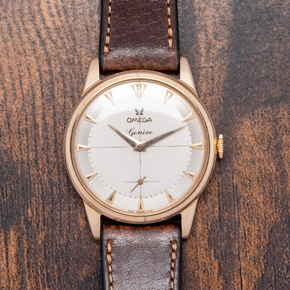 725.2 稼働品 OMEGA geneve オートマ ゴールド 562.018 1962 Omega Geneve 9ct Gold Crosshair 34mm 13332 Box & Papers
