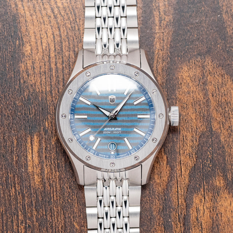 2025 Heinrich Helicoprion ZirkuTi Automatic on Bracelet 39.5mm