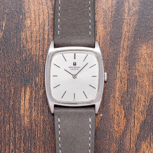 1967 Universal Geneve 'Tank' Manual 28x35mm 842114