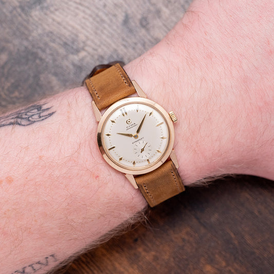 1954 CYMA 'Watersport - Cymaflex' 9ct Gold Cal. R458 32.5mm