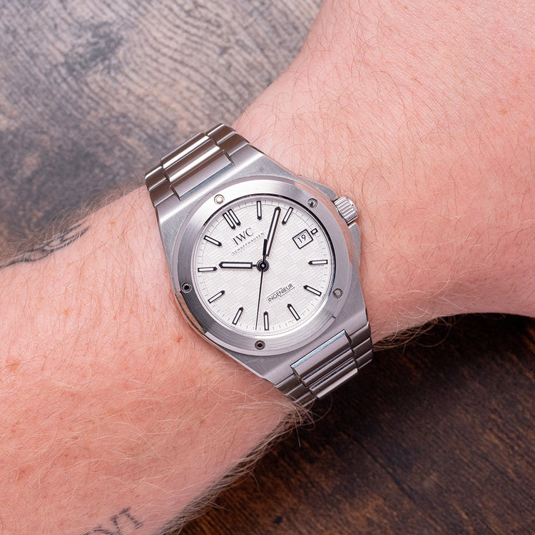 2023 IWC Ingenieur Automatic 40mm White/Silver Dial IW328902