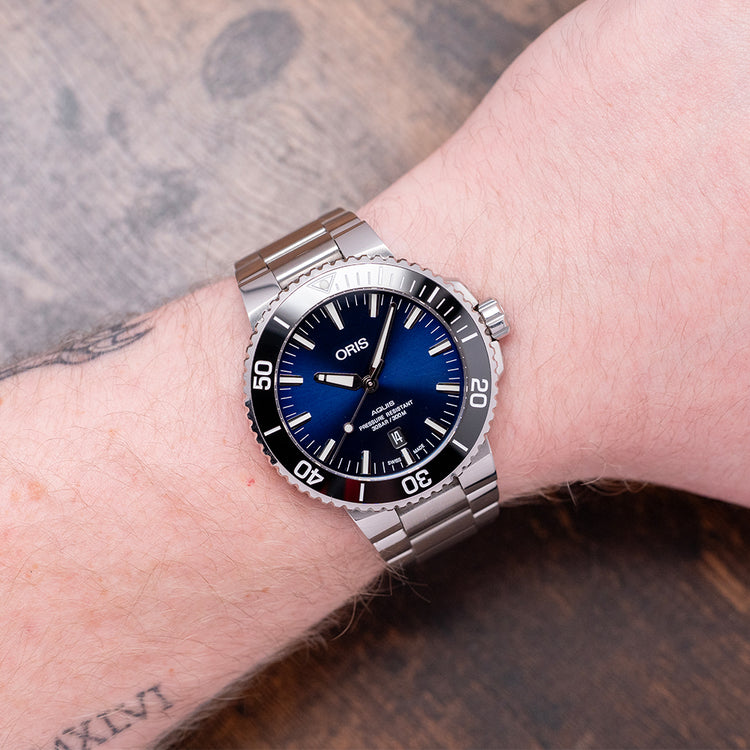2018 Oris Aquis Date 43.5mm Blue Dial on Bracelet Automatic