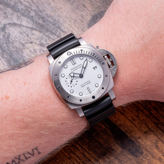 2024 Panerai Submersible Bianco 42mm Auto PAM02223