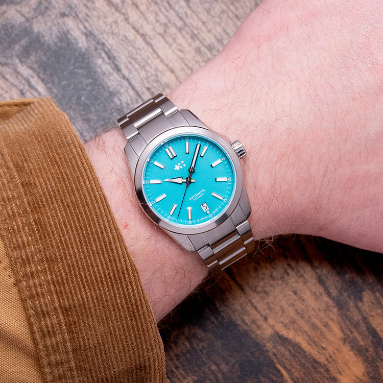 2022 Christopher Ward C63 Sealander Lucerne Blue LE 36mm