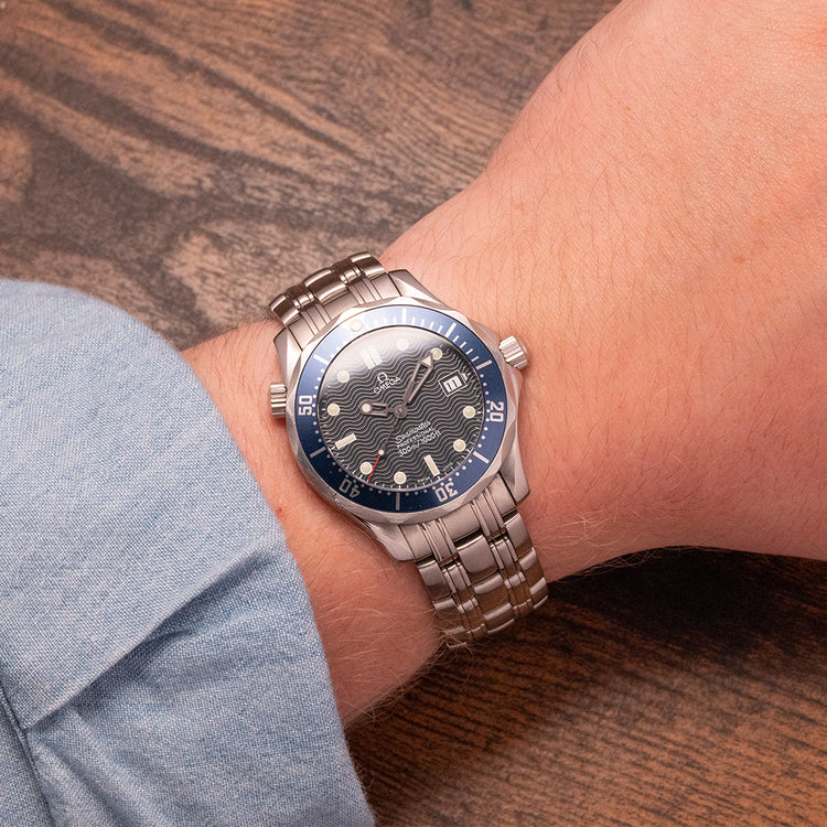 1990s Omega Seamaster 300M Quartz Mid-Size 2561.80.00