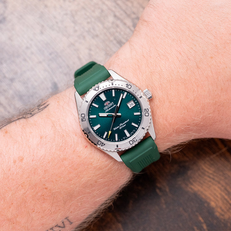 2026 Orient Mako 40mm Automatic Green Dial on Strap
