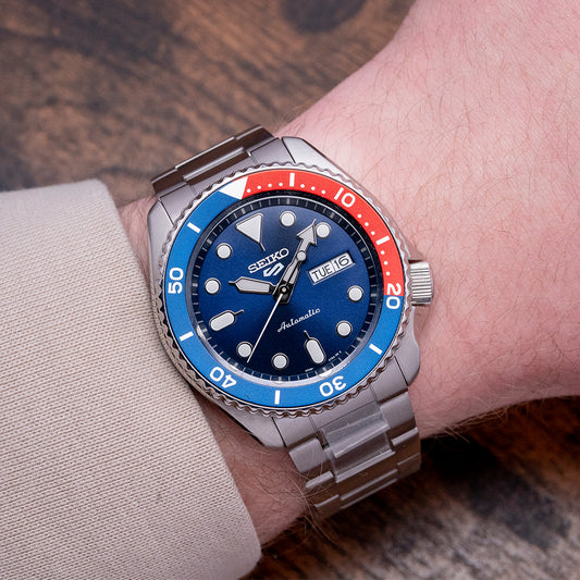 2022 Seiko 5 Sports "Pepsi" on Bracelet SRPD53K1