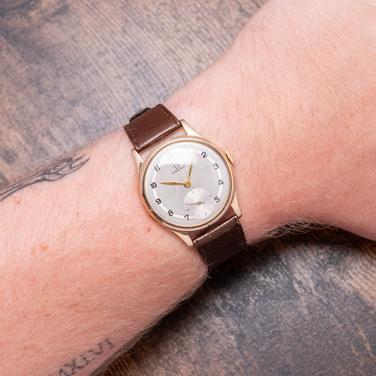 1947 Omega 9ct Gold Dennison Case 33mm Cal. 30T2 219370