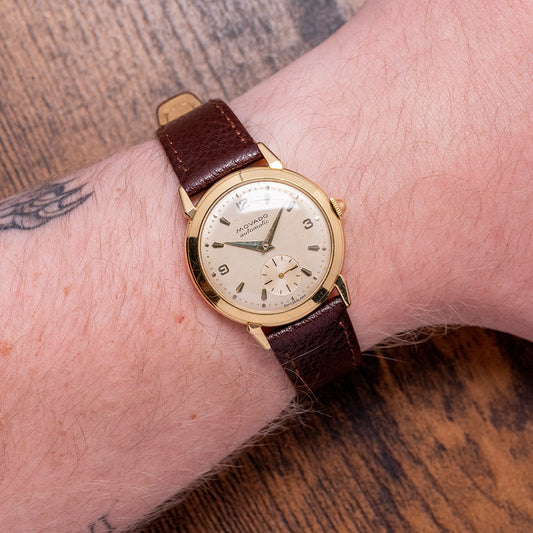 1950s Movado 18ct Gold "Calatrava" Bumper Automatic 32mm