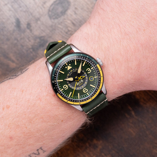 2025 AVI-8 Flyboy Airmaster GMT Fuselage Green 40mm