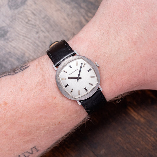 1970s Girard-Perregaux Manual 33.5mm Dress Watch Box & Papers