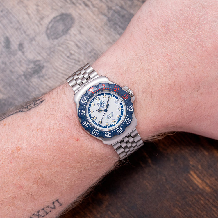 1990s TAG Heuer Professional Formula 1 White/Blue 35mm WA1219