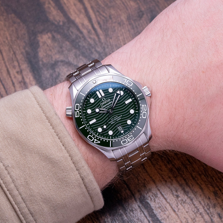 2022 Omega Seamaster 300M Green Bracelet & Rubber 210.30.42.20.01.001