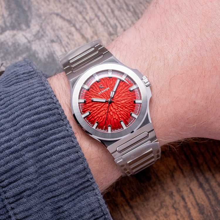 2024 Fratello × Straum Jan Mayen Limited Edition Red 39mm