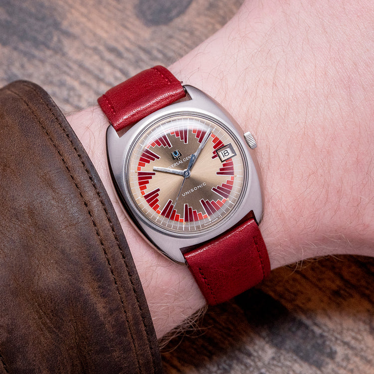 1967 Universal Geneve Unisonic Rare Buzzsaw Dial 852101