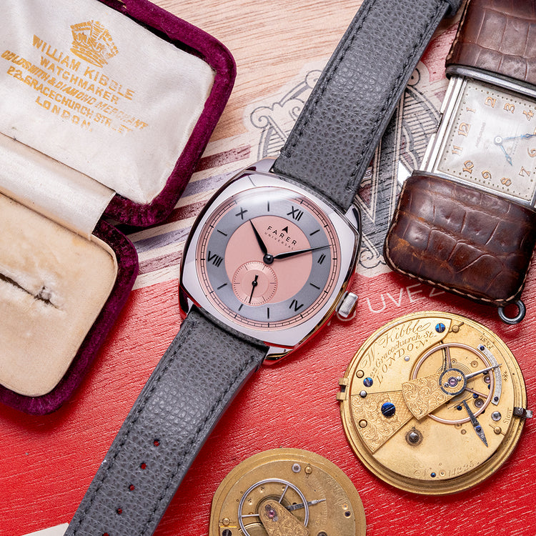 2022 Farer Durham Salmon Cushion Case 38.5mm