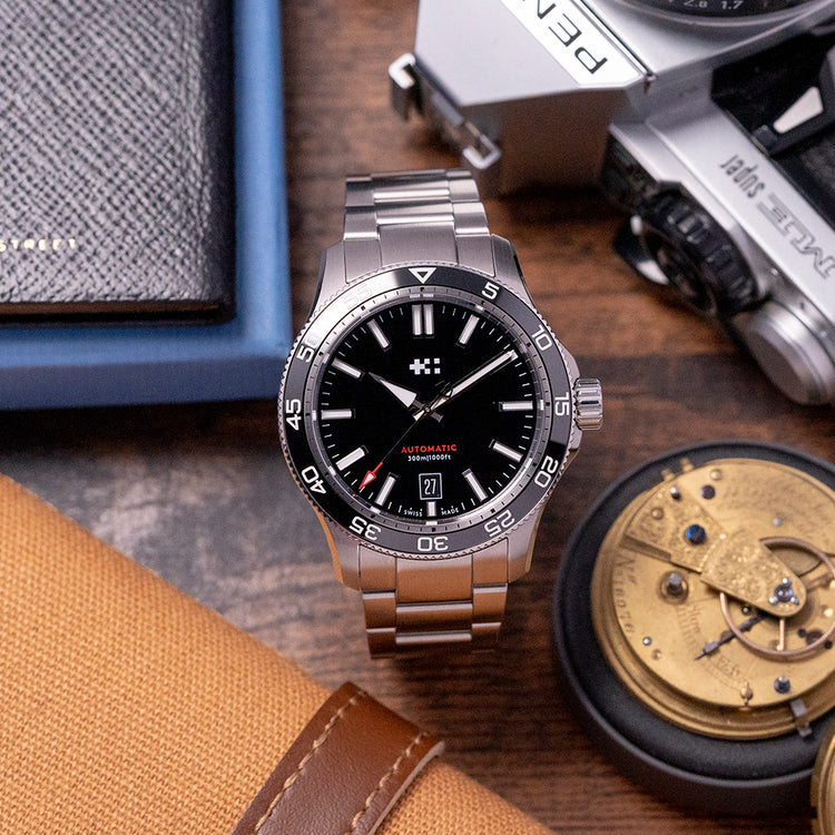 2022 Christopher Ward C60 Trident Pro 300 Black
