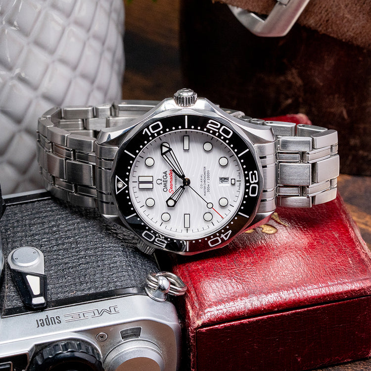 2019 Omega Seamaster Diver 300M 42mm White 210.30.42.20.04.001