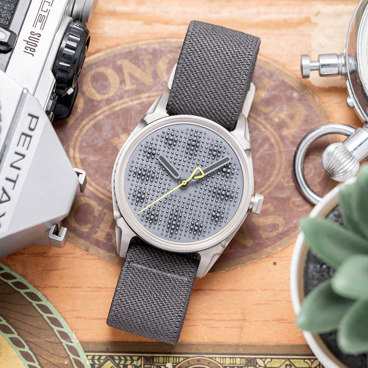 2025 Kollokium Projekt 01 - Variant "E1" Yellow Seconds 40mm