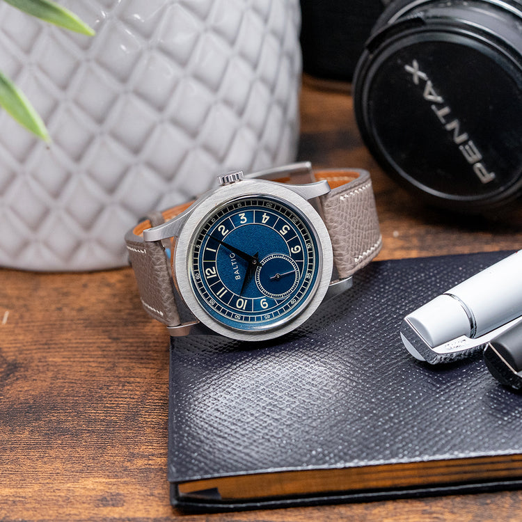 2022 Baltic X A Collected Man MR01 Blue Roulette Limited 36mm