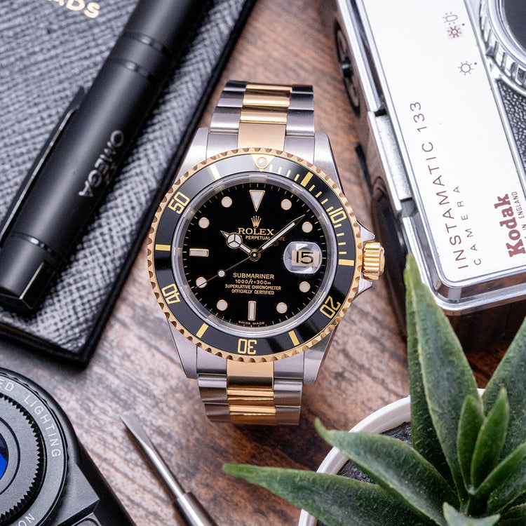2005 Rolex Submariner Steel & Gold Black 16613LN Full Set