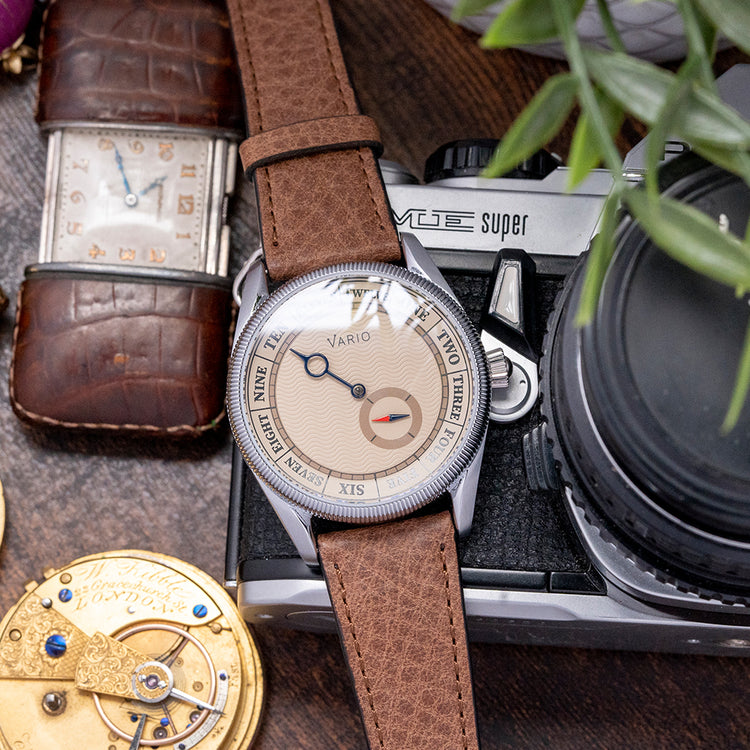 2025 Vario Navi Single Hand Sand Beige Compass 38mm