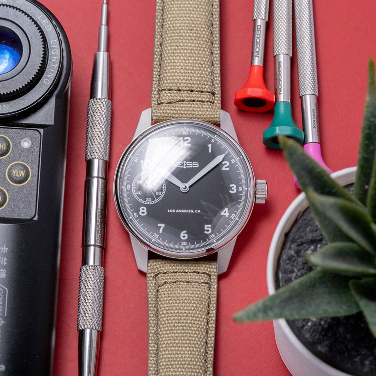 NOS 2014 Weiss Standard Issue Field Watch 'LA Dial' 42mm