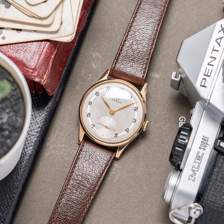 1947 Omega 9ct Gold Dennison Case 33mm Cal. 30T2 219370