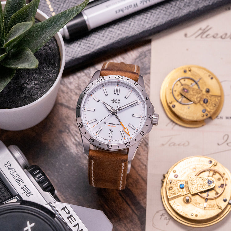 2022 Christopher Ward C63 Sealander GMT White on Strap