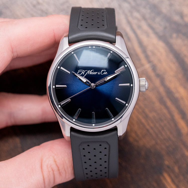 2018 H.Moser & Cie Pioneer Centre Seconds Midnight Blue 43mm 3200-1200