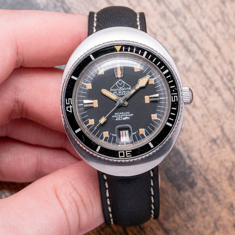 1970s Mondaine Oval Skin Diver Automatic Bakelite Bezel 38mm
